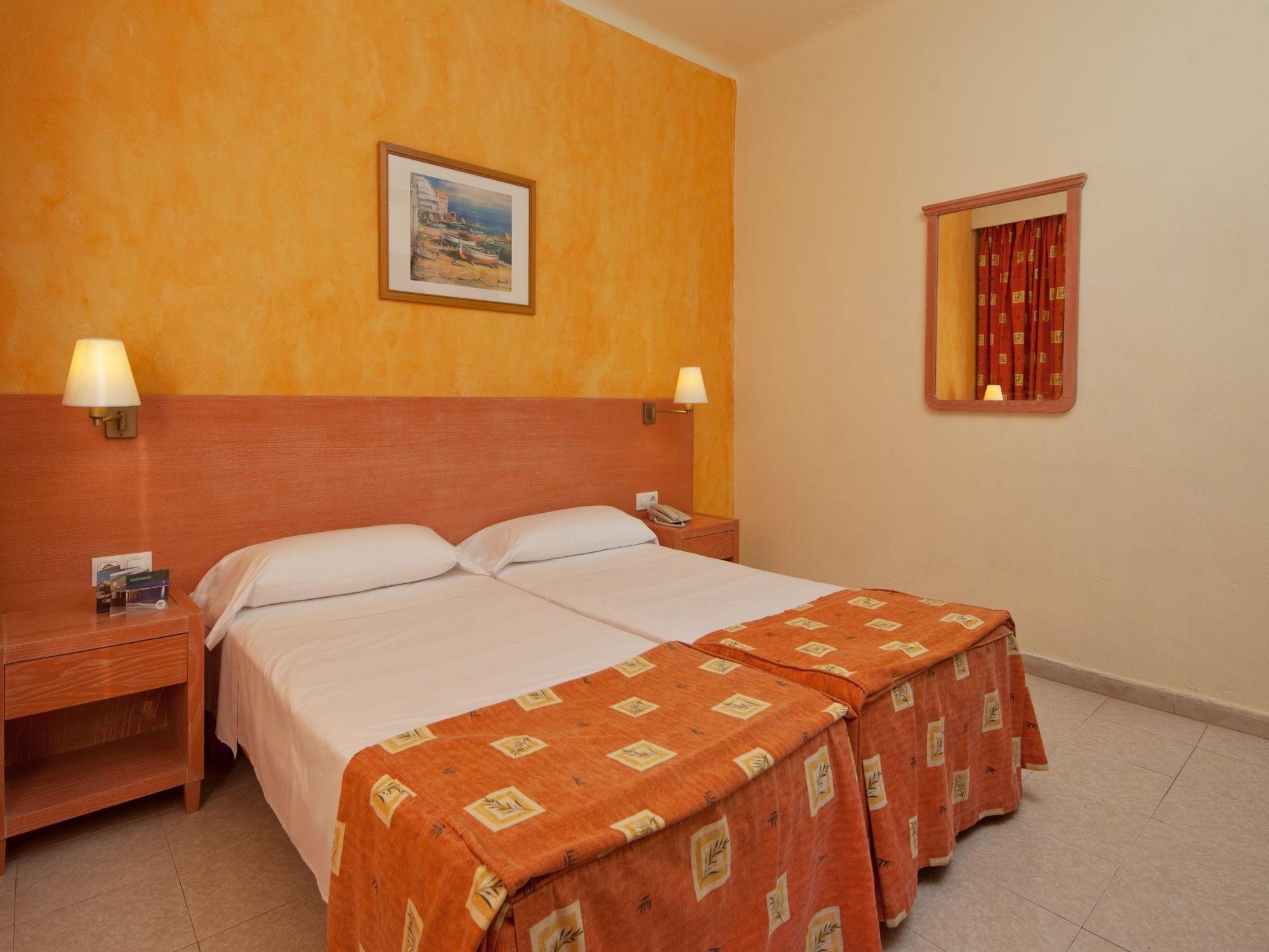 Hm Alma Beach - Adults Only Can Pastilla  Ngoại thất bức ảnh